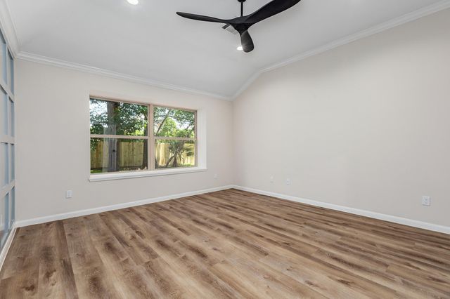 42 Camber Pine Place, The Woodlands, TX 77382