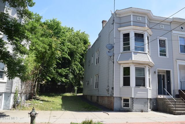 69 Dana Avenue, Albany, NY 12208