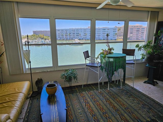 5940 30TH AVENUE S 303, Gulfport, FL 33707