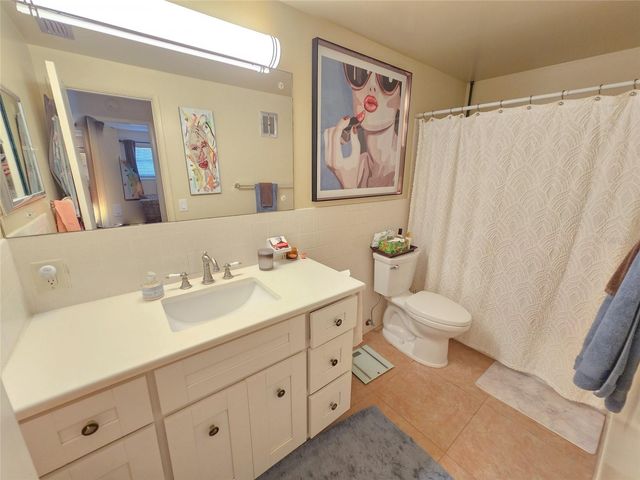 5940 30TH AVENUE S 303, Gulfport, FL 33707