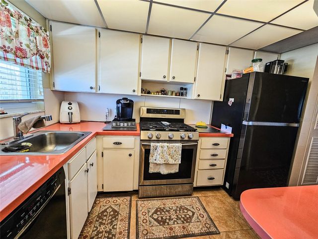 5940 30TH AVENUE S 303, Gulfport, FL 33707