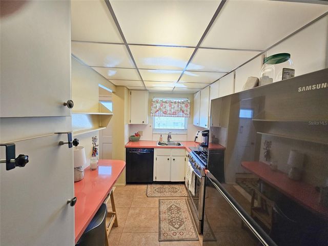 5940 30TH AVENUE S 303, Gulfport, FL 33707
