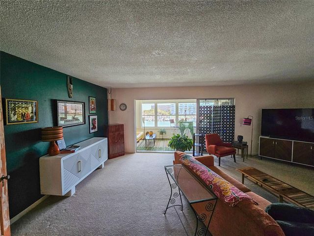 5940 30TH AVENUE S 303, Gulfport, FL 33707