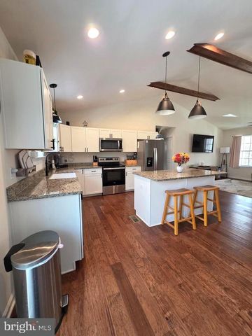 6014 STUBBS BRIDGE RD, Mineral, VA 23117