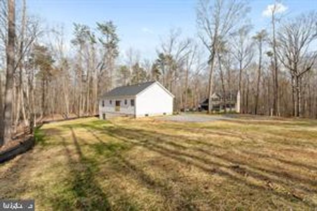 6014 STUBBS BRIDGE RD, Mineral, VA 23117