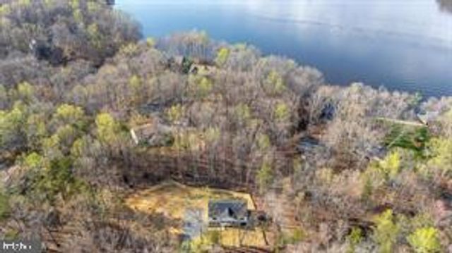 6014 STUBBS BRIDGE RD, Mineral, VA 23117