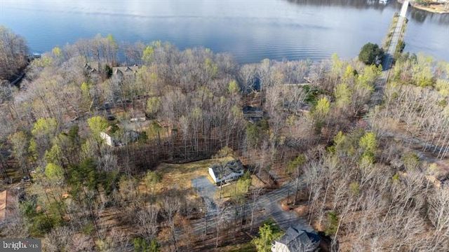 6014 STUBBS BRIDGE RD, Mineral, VA 23117