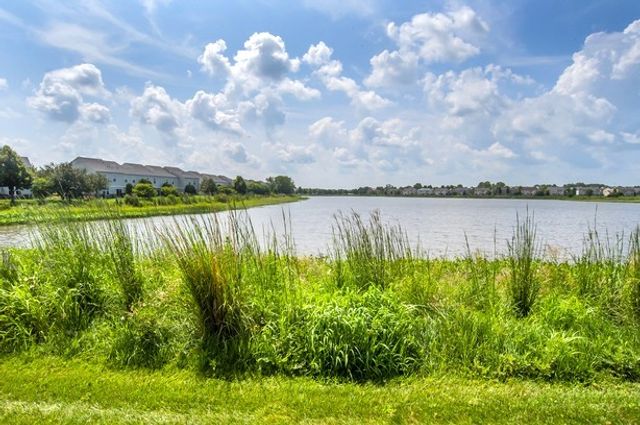 240 Devoe Drive, Oswego, IL 60543