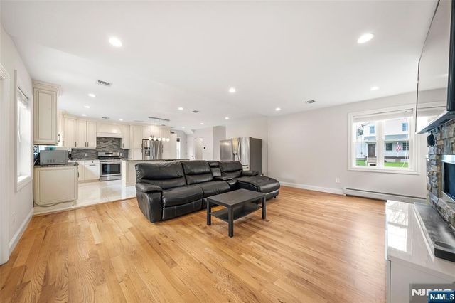 156 Phelps Avenue, Englewood, NJ 07631