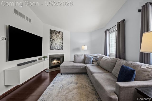 2178 Woodrow Wilson Boulevard 20, West Bloomfield Charter Township, MI 48324