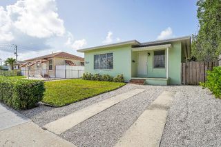 422 Winters Street, West Palm Beach, FL 33405