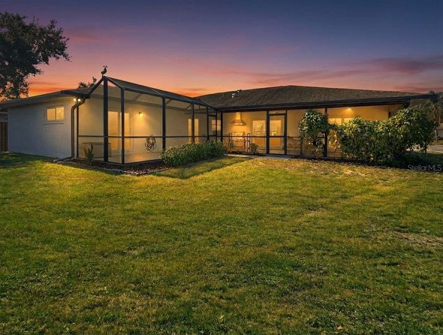 2042 COUNTRY MEADOWS PLACE, Sarasota, FL 34235