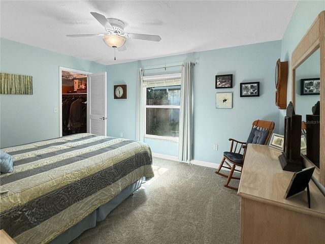 2042 COUNTRY MEADOWS PLACE, Sarasota, FL 34235