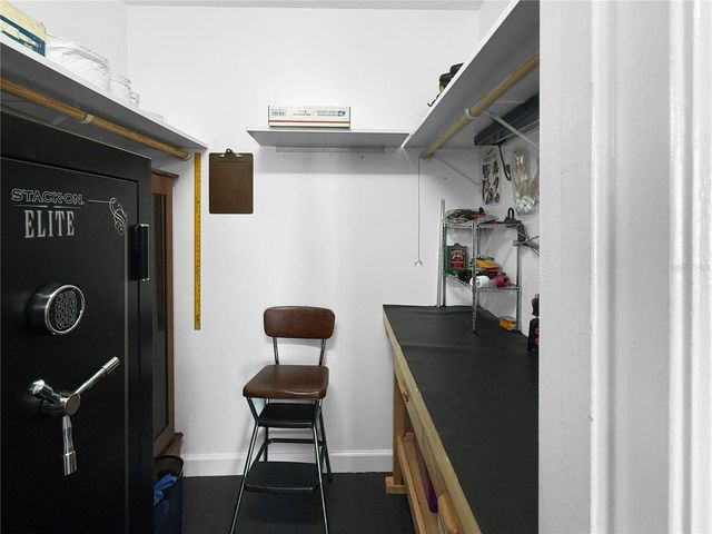 2042 COUNTRY MEADOWS PLACE, Sarasota, FL 34235