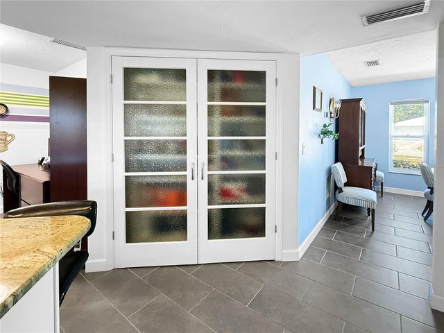 2042 COUNTRY MEADOWS PLACE, Sarasota, FL 34235