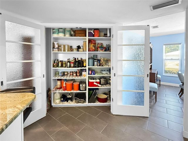 2042 COUNTRY MEADOWS PLACE, Sarasota, FL 34235