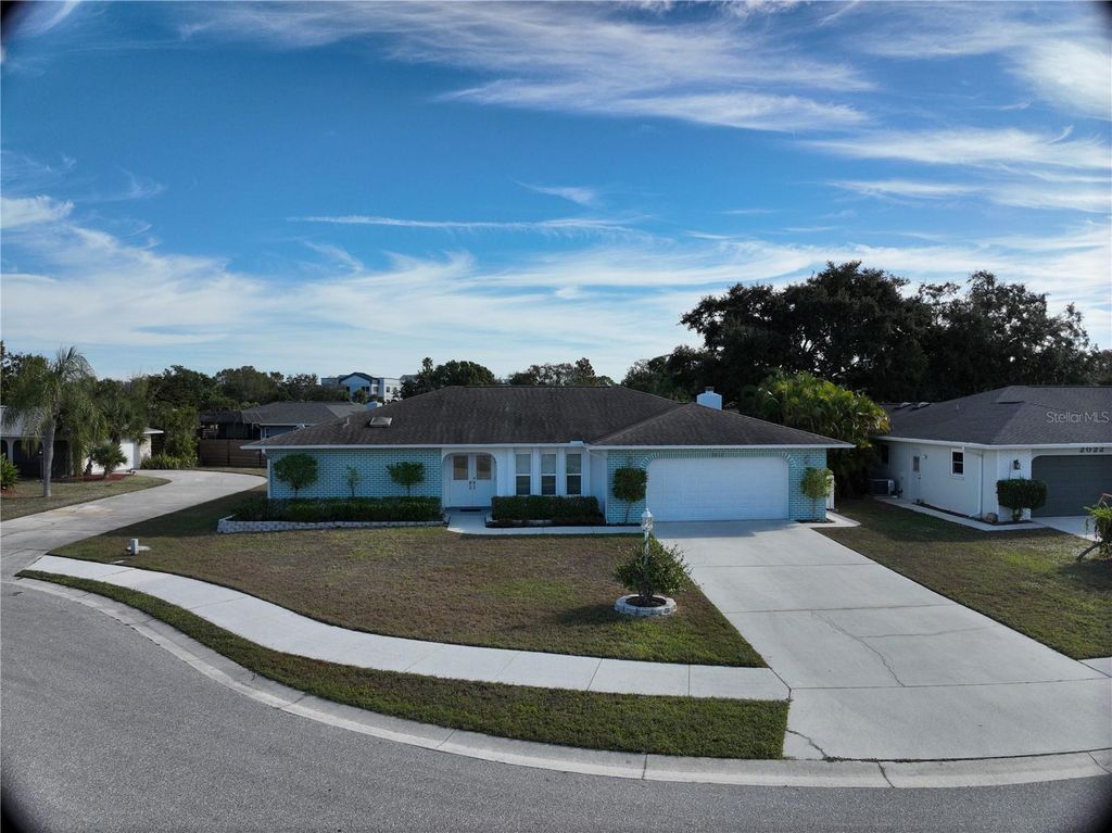 2042 COUNTRY MEADOWS PLACE, Sarasota, FL 34235