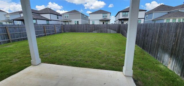 112 Los Olives LN, Liberty Hill, TX 78642