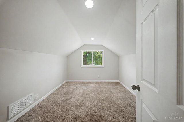 3236 Vittmer Avenue, Cincinnati, OH 45238