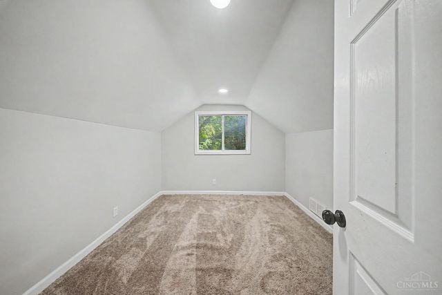 3236 Vittmer Avenue, Cincinnati, OH 45238