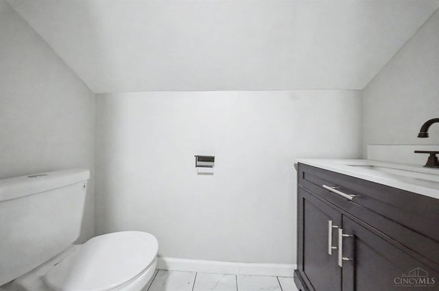 3236 Vittmer Avenue, Cincinnati, OH 45238