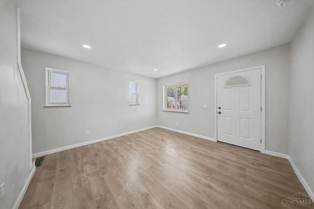 3236 Vittmer Avenue, Cincinnati, OH 45238