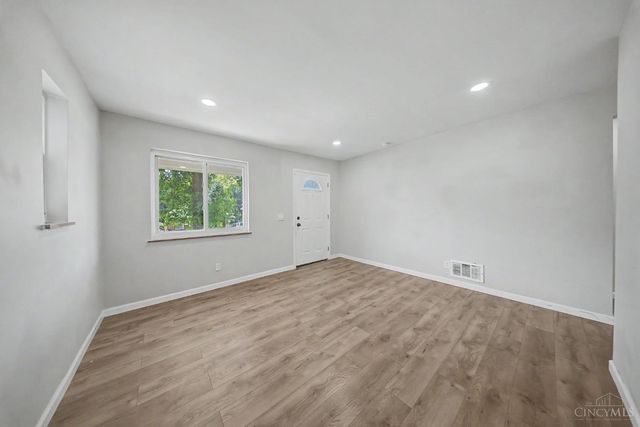 3236 Vittmer Avenue, Cincinnati, OH 45238