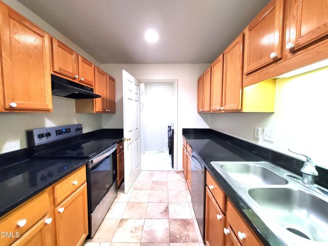 103 Stewart Lane Unit A, Chapel Hill, NC 27514