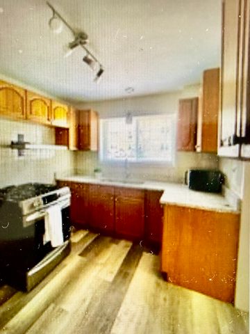 6146 N Damen Avenue GH, Chicago, IL 60659