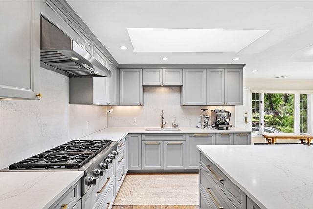 95 Longmeadow Rd, Belmont, MA 02478