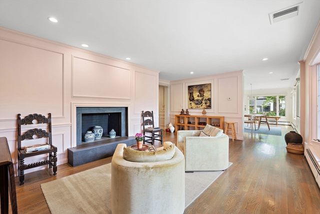 95 Longmeadow Rd, Belmont, MA 02478