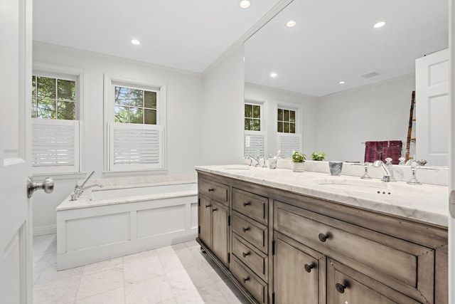 95 Longmeadow Rd, Belmont, MA 02478