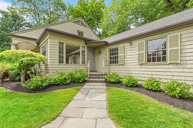 95 Longmeadow Rd, Belmont, MA 02478