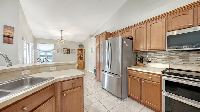 2051 SNOVER AVENUE, North Port, FL 34286