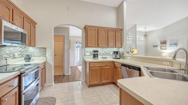 2051 SNOVER AVENUE, North Port, FL 34286