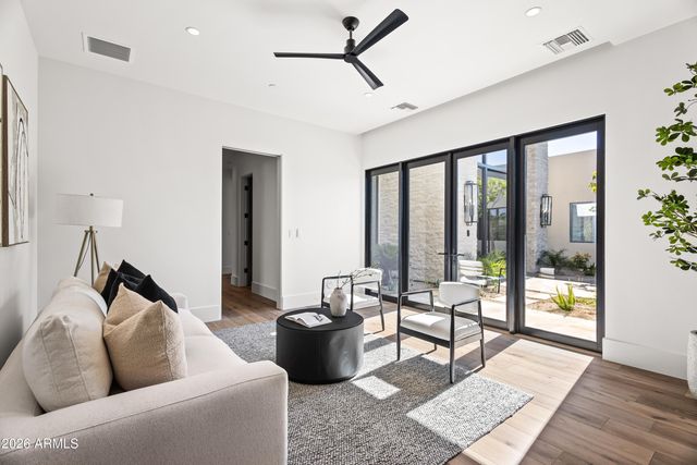 5225 E MOCKINGBIRD Lane, Paradise Valley, AZ 85253