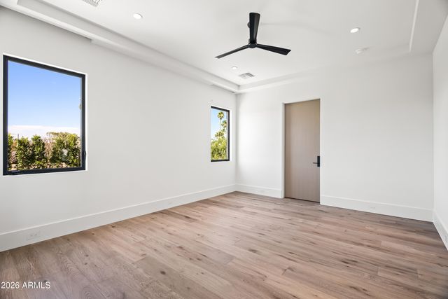 5225 E MOCKINGBIRD Lane, Paradise Valley, AZ 85253