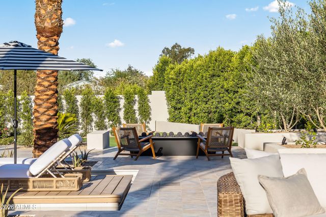 5225 E MOCKINGBIRD Lane, Paradise Valley, AZ 85253
