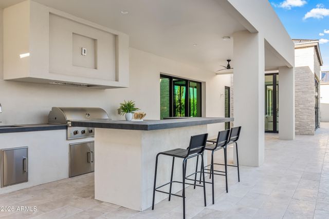 5225 E MOCKINGBIRD Lane, Paradise Valley, AZ 85253