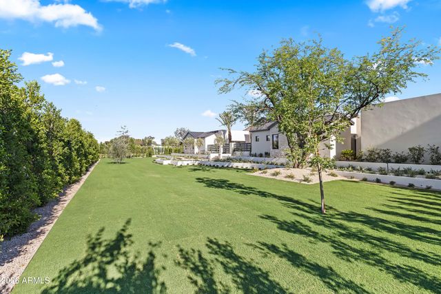 5225 E MOCKINGBIRD Lane, Paradise Valley, AZ 85253