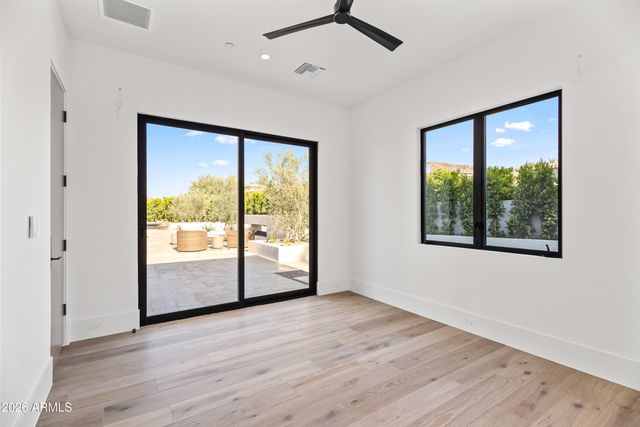 5225 E MOCKINGBIRD Lane, Paradise Valley, AZ 85253