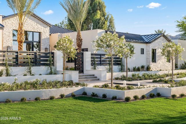 5225 E MOCKINGBIRD Lane, Paradise Valley, AZ 85253