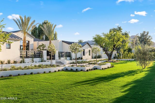 5225 E MOCKINGBIRD Lane, Paradise Valley, AZ 85253