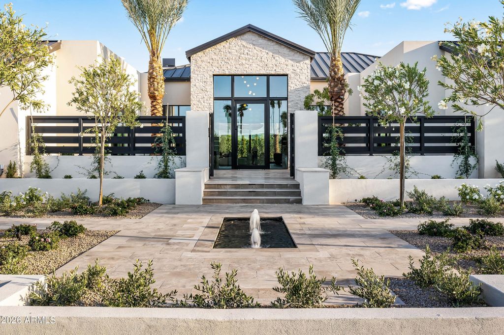 5225 E MOCKINGBIRD Lane, Paradise Valley, AZ 85253