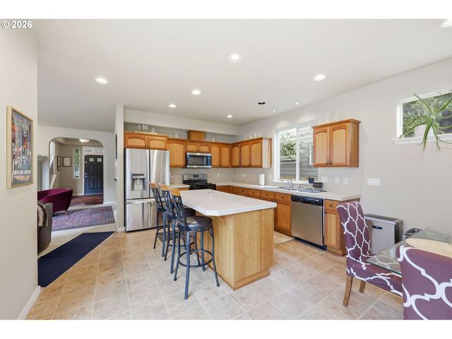 4518 N FESSENDEN St, Portland, OR 97203