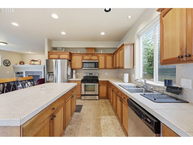 4518 N FESSENDEN St, Portland, OR 97203