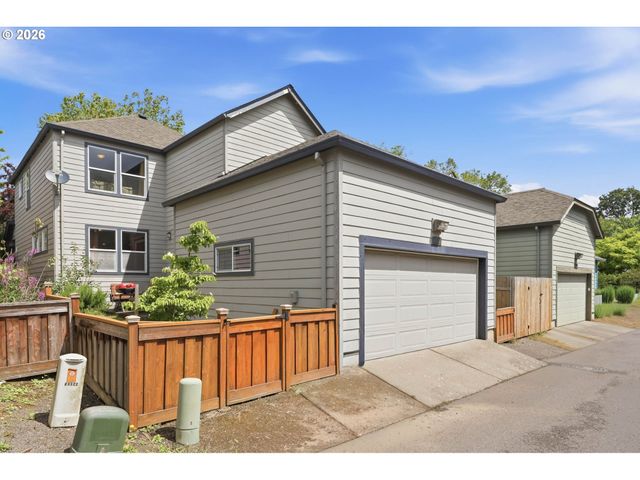 4518 N FESSENDEN St, Portland, OR 97203