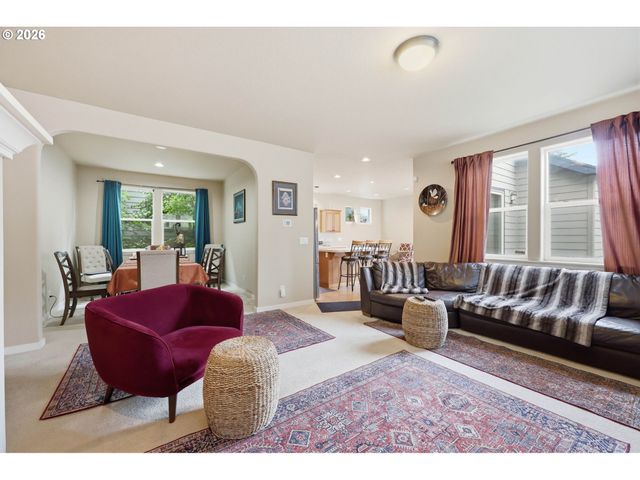 4518 N FESSENDEN St, Portland, OR 97203
