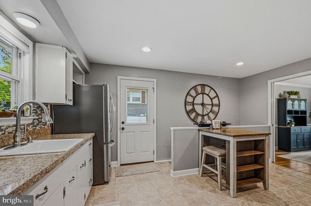 7 ARONIMINK DR, Newark, DE 19711
