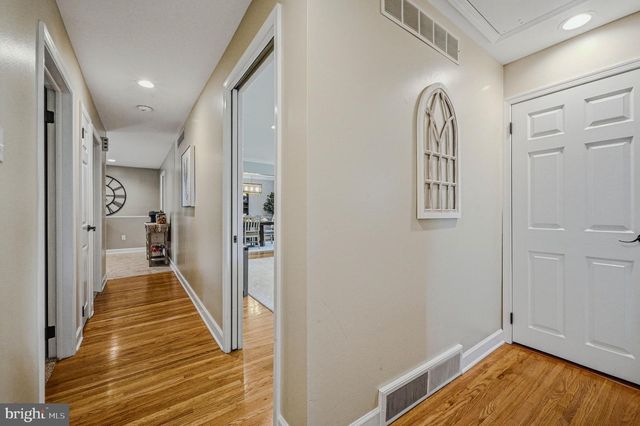 7 ARONIMINK DR, Newark, DE 19711